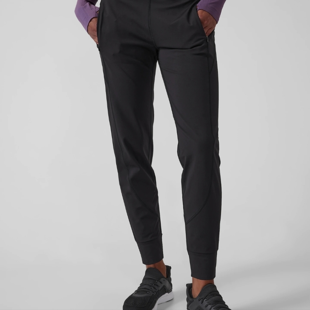 Athleta Ranier Black Joggers size Large